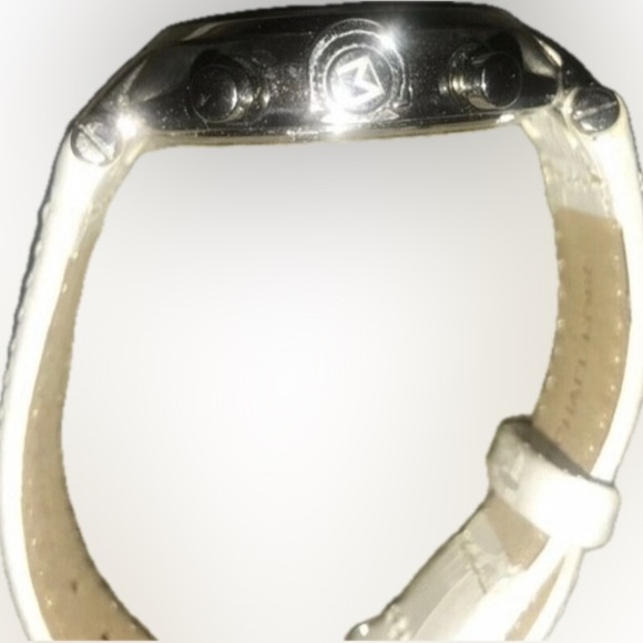 Michael Kors MK5003 Multi-face Unisex Alligator Print Band Silver Analog Watch - Picture 7 of 7